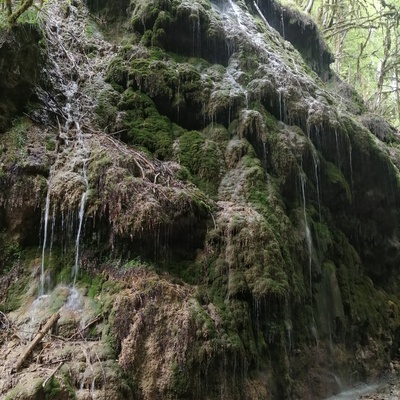 Водопад Плачущая скала