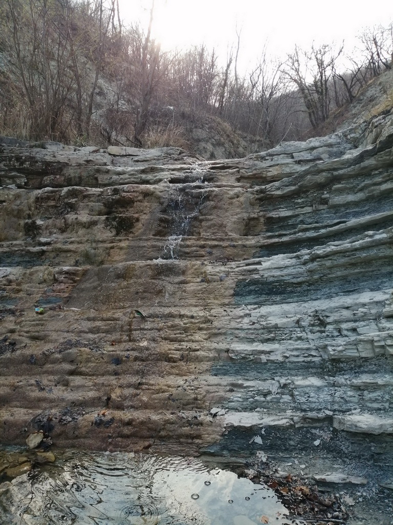 Луначарские водопады в Новороссийске